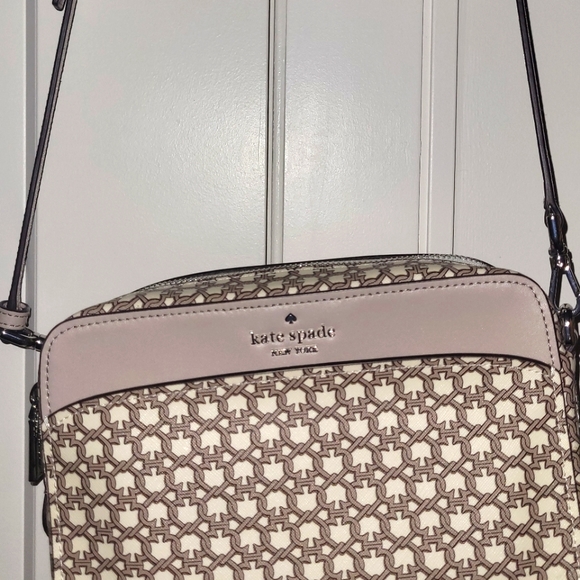 Kate spade purse - Picture 1 of 4